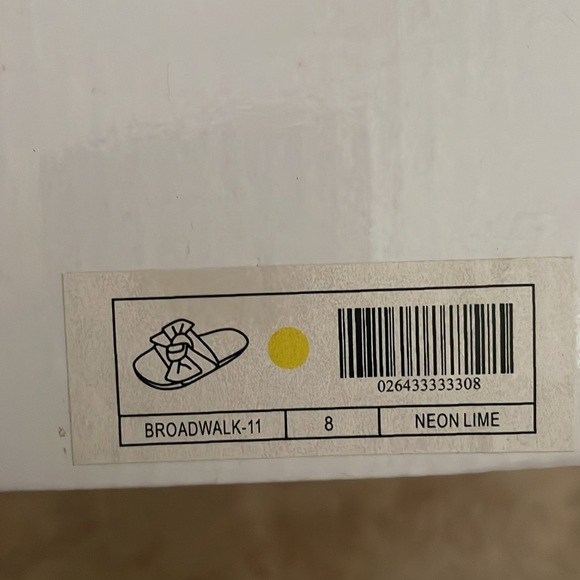 Neon Yellow Bow Slides Womens 8 BNIB - Picture 5 of 5